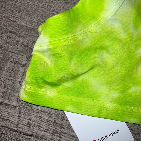 Size 4/6 NWT lululemon All Yours Cropped Cotton Tank Top 
Tie Dye MAR9 Green - Picture 4 of 7